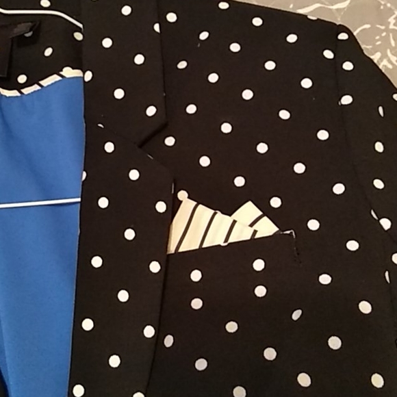 Blazer - Picture 8 of 11